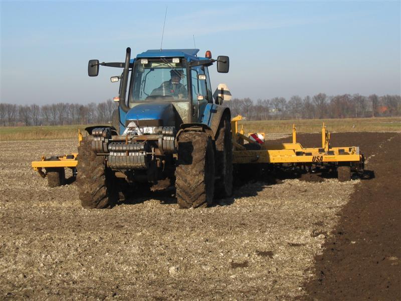 Leon Vissers Vissers aardbeiplanten BV America.JPG